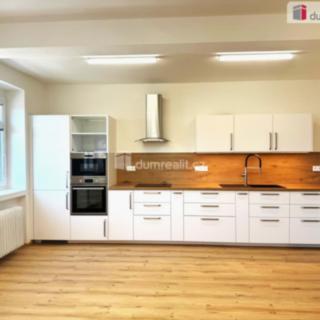 Pronájem bytu 3+kk 82 m² Praha