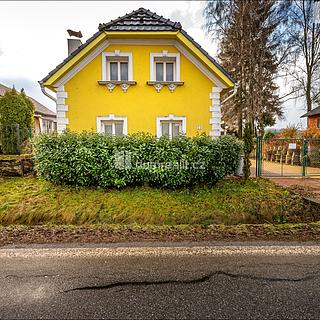 Prodej rodinného domu 100 m&sup2; Frymburk