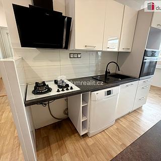 Pronájem bytu 3+1 72 m² Ústí nad Labem Ústí nad Labem-centrum, Malátova