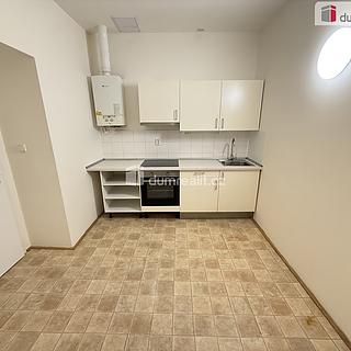 Pronájem bytu 2+kk 35 m&sup2; Praha