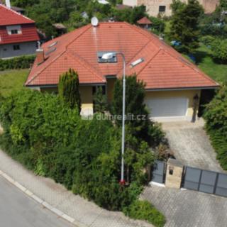 Prodej rodinného domu, 456m²