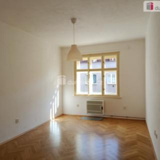 Pronájem bytu 2+kk 56 m² Praha Strašnice, Za poštou