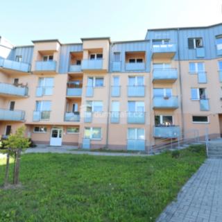 Pronájem bytu 1+kk, garsoniery 35 m² Karlovy Vary
