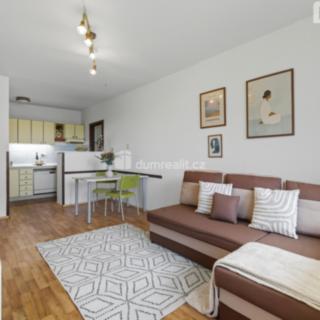 Prodej bytu 3+kk 70 m² Praha Hloubětín, Slévačská