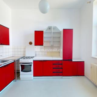 Pronájem bytu 2+1 75 m² Opava Předměstí, Nákladní