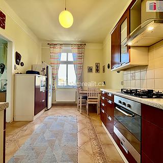 Prodej bytu 2+1 82 m² Karlovy Vary