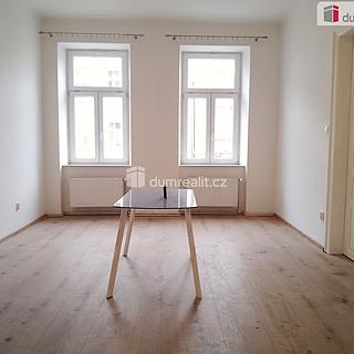 Pronájem bytu 3+1 93 m² Karlovy Vary Rybáře, Sokolovská