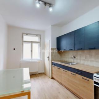 Pronájem bytu 2+1 75 m² Opava Město, Dolní náměstí