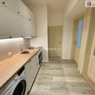 Pronájem bytu 2+1 45 m² Praha