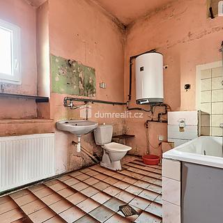 Prodej rodinného domu 200 m² Kravaře, náměstí