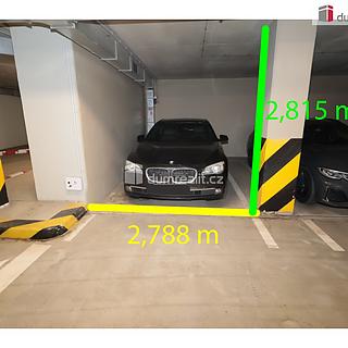 Pronájem garáže 14 m² Praha Vinohrady, Korunní