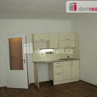 Pronájem bytu 1+kk, garsoniery 26 m² Luhačovice