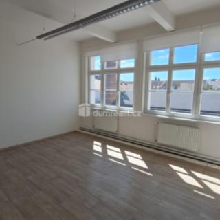 Pronájem kanceláře 22 m² Praha Smíchov, Drtinova