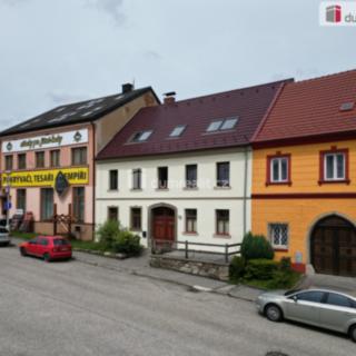 Prodej rodinného domu 130 m² Velešín, náměstí J. V. Kamarýta