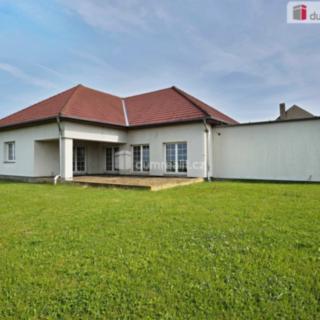 Prodej rodinného domu 247 m² Dlažkovice