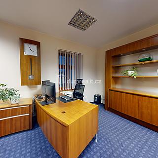 Pronájem kanceláře 126 m&sup2; Opava