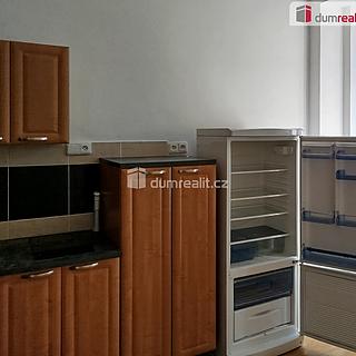 Pronájem bytu 1+1 37 m² Karlovy Vary Stará Role, Javorová