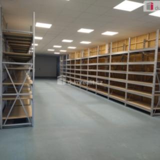 Pronájem skladu 100 m² Poděbrady V, Skladištní