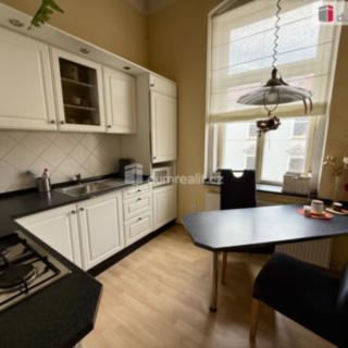 Pronájem bytu 3+1 67 m² Mariánské Lázně, Ruská
