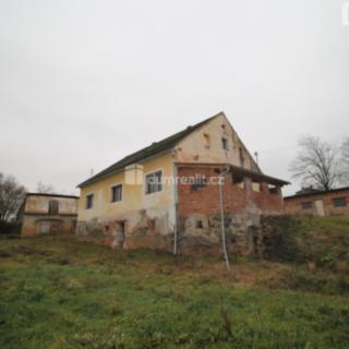 Prodej rodinného domu 200 m² Erpužice Malovice, Malovice