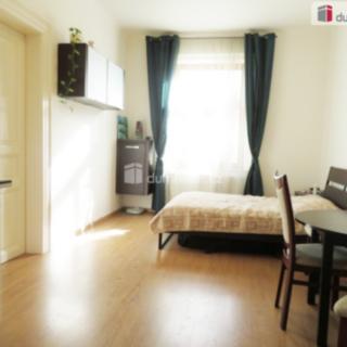 Pronájem bytu 2+kk 44 m² Praha