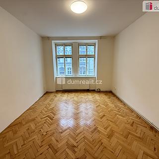 Pronájem bytu 2+kk 35 m² Praha Smíchov, Drtinova