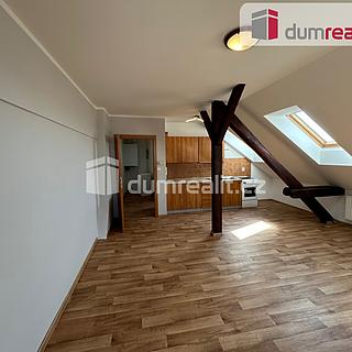 Pronájem bytu 1+kk a garsoniéry 50 m² Kolín V, Ovčárecká
