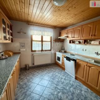 Pronájem bytu 3+1 120 m² Valy