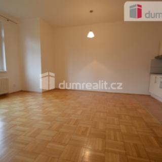 Pronájem bytu 2+kk 67 m² Praha