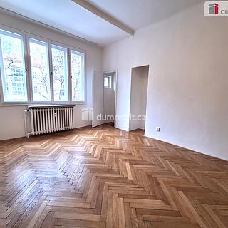 Pronájem bytu 1+kk a garsoniéry 28 m² Praha Vinohrady, Jana Masaryka