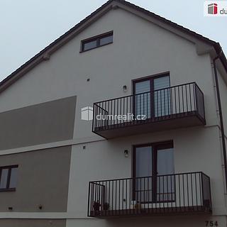 Pronájem bytu 2+kk 60 m² Dobrovice, Na Hložku