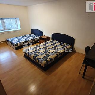 Pronájem bytu 1+kk a garsoniéry 21 m² Praha Hostavice, Pilská