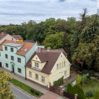 Prodej rodinného domu 200 m² Praha Uhříněves, Přátelství