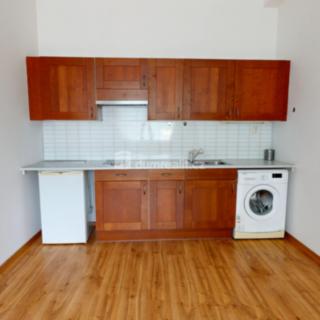 Pronájem bytu 1+kk a garsoniéry 35 m² Opava Předměstí, Kasárenská