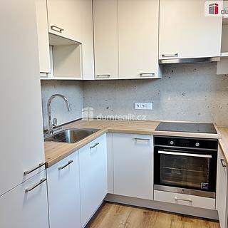 Prodej bytu 2+kk 44 m² Praha Bohnice, Kostřínská