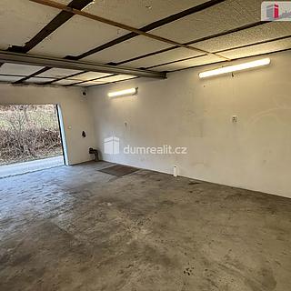 Pronájem garáže 30 m² Luhačovice, V Drahách