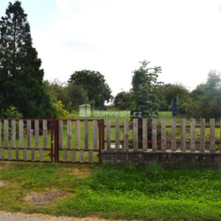 Prodej stavební parcely 1210 m² Pěčice