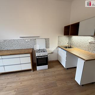 Pronájem bytu 2+1 78 m&sup2; Praha