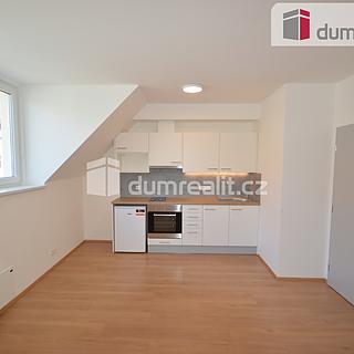 Pronájem bytu 1+kk, garsoniery 30 m&sup2; Praha