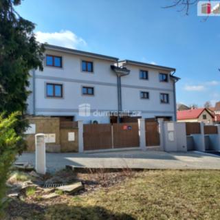 Prodej rodinného domu 226 m² Praha Nedvězí u Říčan, Slámova