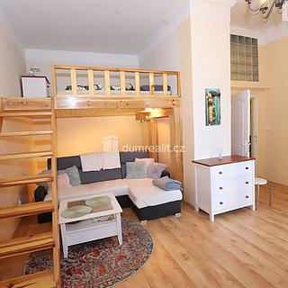 Prodej bytu 2+kk 65 m&sup2; Karlovy Vary