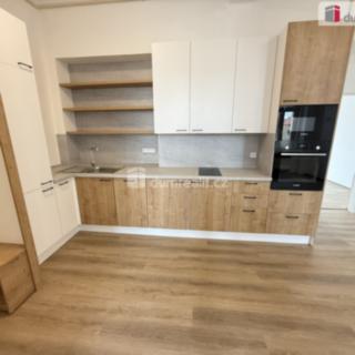 Pronájem bytu 2+kk 55 m² Praha Libeň, Sokolovská