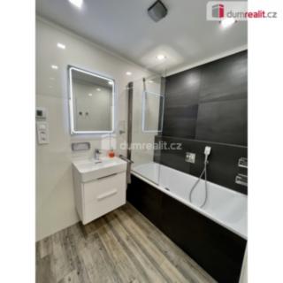 Pronájem bytu 3+1 68 m² Zlín, Podlesí I