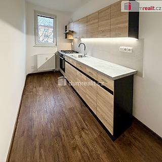 Prodej bytu 2+1 53 m² Zlín, Dukelská