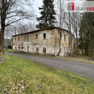 Prodej komerčního pozemku 1 065 m² Luby Horní