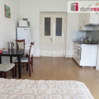 Pronájem bytu 2+kk 44 m² Praha Vršovice, 28. pluku