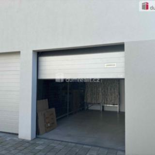 Pronájem garáže 15 m² Luhačovice, Masarykova