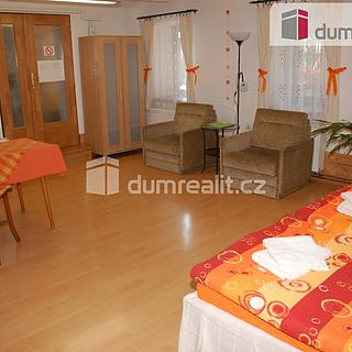 Pronájem bytu 1+kk a garsoniéry 35 m² Břeclav, Nerudova