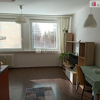 Pronájem bytu 2+kk 43 m² Praha Modřany, Urbánkova