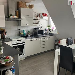 Pronájem bytu 5+kk 91 m² Opava Předměstí, Polní